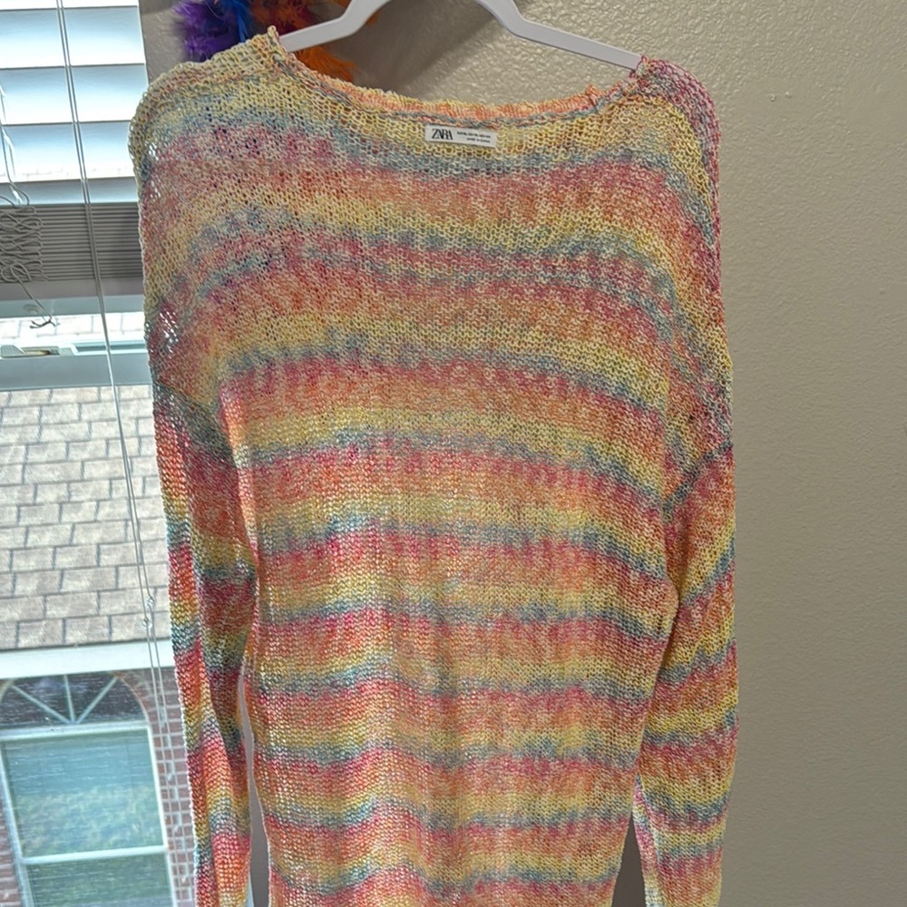 Zara Red and Pink Crew Neck Sweater